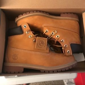 Boys/junior timberlands